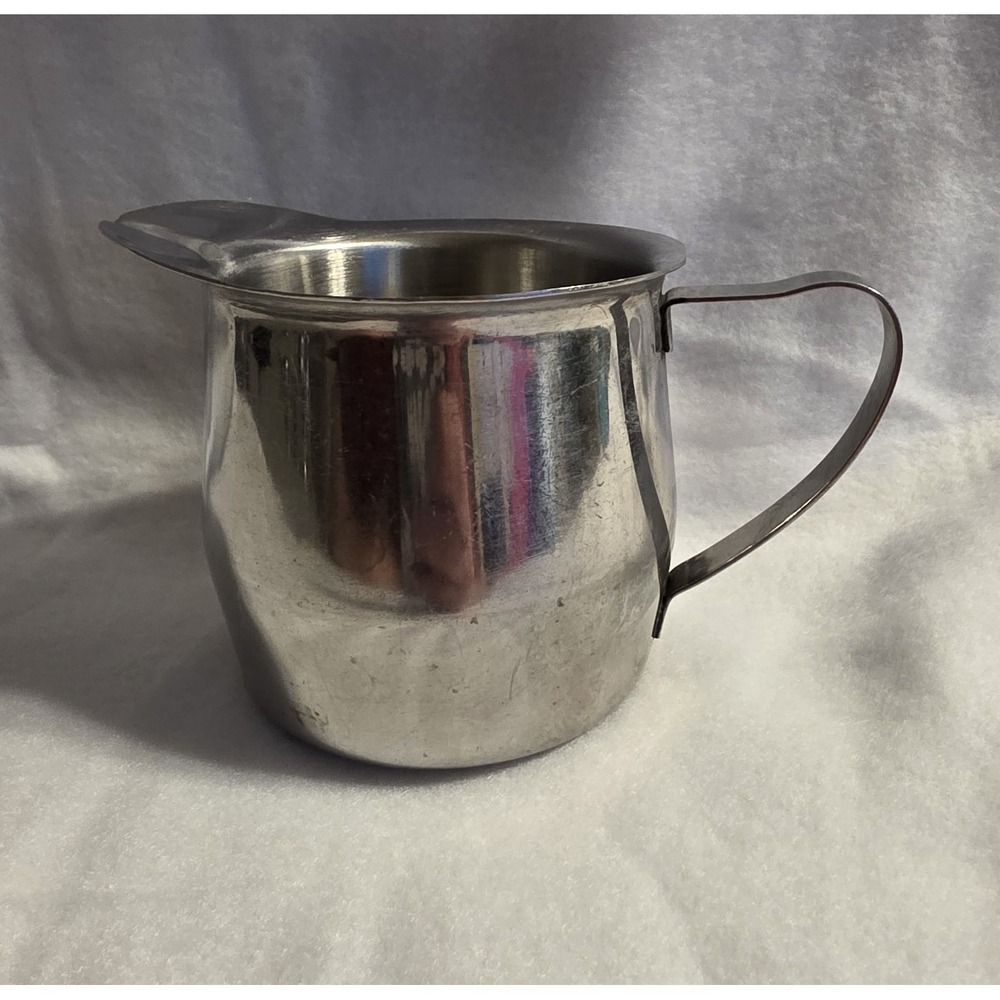 IPCO Dietary Systems 1 Pint Stainless Steel Spout Pitcher Silver MPN 94177